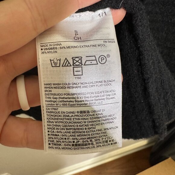 Banana Republic Black Hi Slit Poncho Size Small Cardigan Merino Wool Sweater - Picture 5 of 6